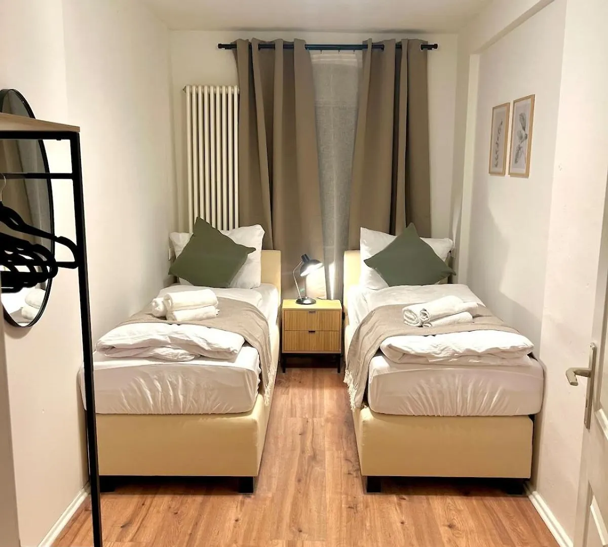 Apartamento Cozy Voyage - Stylish 135M2 For Up To 9 People In Kudamm Berlín