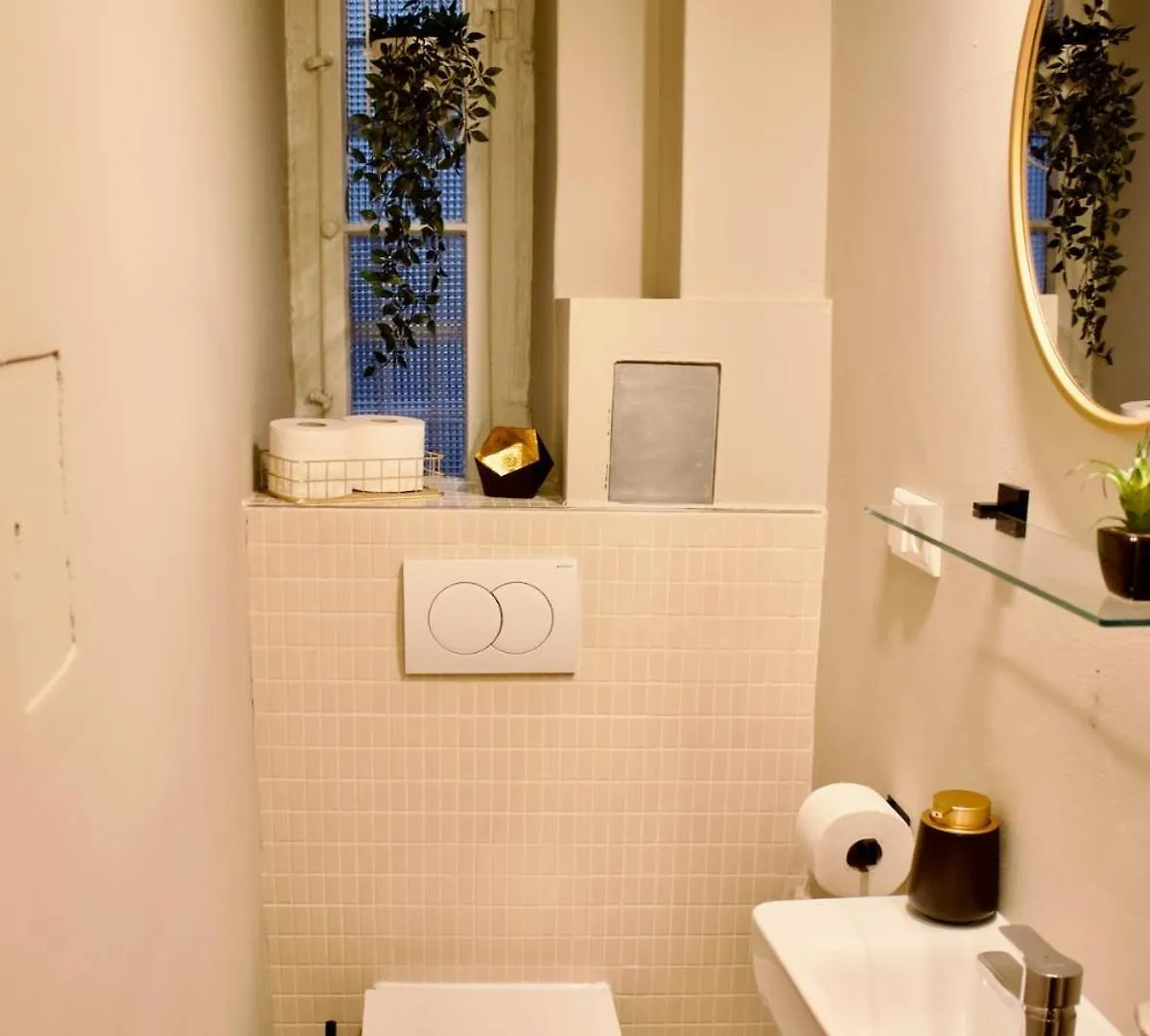 Apartamento Cozy Voyage - Stylish 135M2 For Up To 9 People In Kudamm Berlín